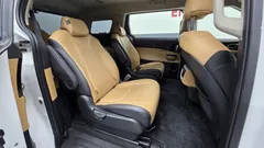 2022 Kia Carnival Diesel 9-Seater Prestige — фото 19