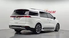 2023 Kia Carnival Diesel 7-Seater Noblesse — фото 2