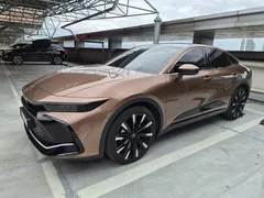 2023 Toyota Crown 2.4 4WD Dual Boost HYbrid, коричневый — фото 2