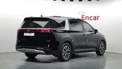 2023 Kia Carnival Diesel 9-Seater Prestige — фото 2
