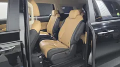 2023 Kia Carnival Diesel 9-Seater Prestige — фото 11