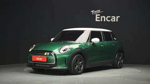2022 Mini Cooper 5Door Classic