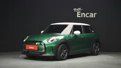 2022 Mini Cooper 5Door Classic — фото 1