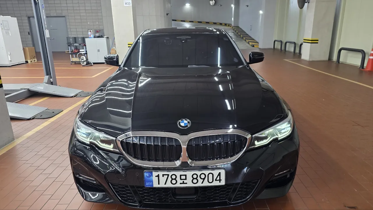 2022 BMW 3-Series 320i M Sport