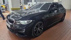 2022 BMW 3-Series 320i M Sport — фото 2