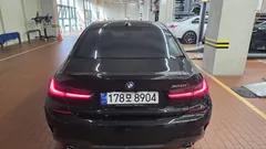 2022 BMW 3-Series 320i M Sport — фото 3