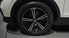 2022 Volkswagen Tiguan 2.0 TDI Premium — фото 5
