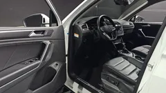 2022 Volkswagen Tiguan 2.0 TDI Premium — фото 10