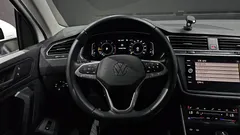 2022 Volkswagen Tiguan 2.0 TDI Premium — фото 13