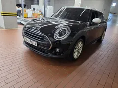 2022 Mini Clubman Classic, чёрный — фото 1