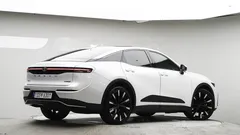 2023 Toyota Crown 2.4 4WD Dual Boost HYbrid, белый — фото 4