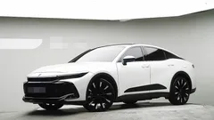 2023 Toyota Crown 2.4 4WD Dual Boost HYbrid, белый — фото 11