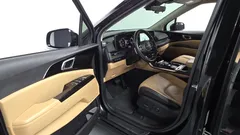 2023 Kia Carnival Diesel 9-Seater Noblesse — фото 10