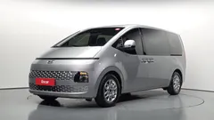 2023 Hyundai Staria 4WD Tourer 11-Seater — фото 1