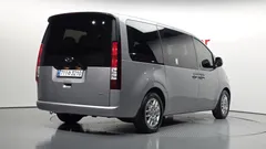 2023 Hyundai Staria 4WD Tourer 11-Seater — фото 2