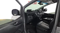 2023 Hyundai Staria 4WD Tourer 11-Seater — фото 10