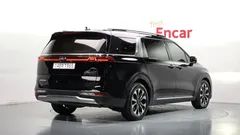 2023 Kia Carnival Diesel 9-Seater Signature — фото 2