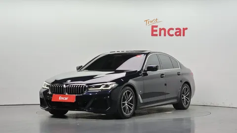 2022 BMW 5-Series 520i M Sport
