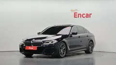 2022 BMW 5-Series 520i M Sport — фото 13