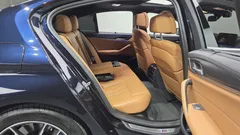 2022 BMW 5-Series 520i M Sport — фото 15