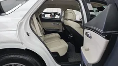 2023 Genesis GV70 2.5T Gasoline AWD, белый — фото 12