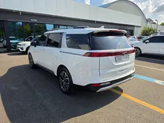 2023 Kia Carnival Gasoline 9-Seater Prestige — фото 4