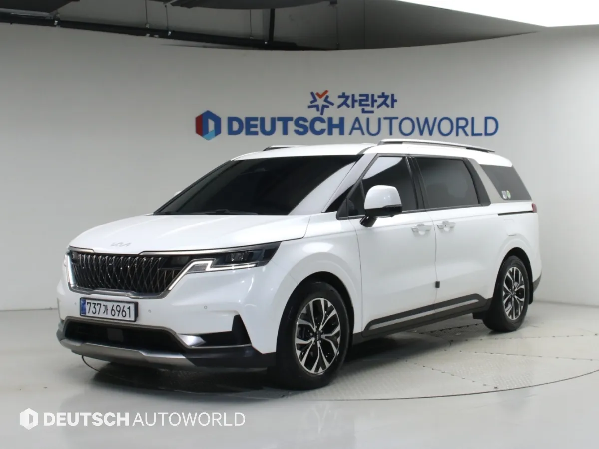 2023 Kia Carnival Gasoline 11-Seater Noblesse