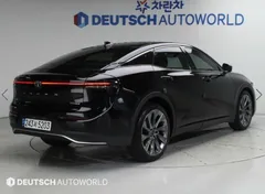 2023 Toyota Crown 2.5 4WD Hybrid, чёрный — фото 2