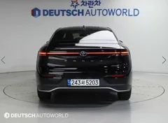 2023 Toyota Crown 2.5 4WD Hybrid, чёрный — фото 4
