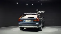 2021 Volvo V90 B5 Pro AWD — фото 4