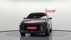 2023 Hyundai Kona Premium, серый — фото 3
