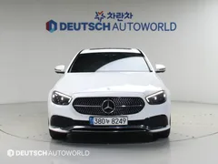 2022 Mercedes-Benz E-Class E350 4MATIC Avantgarde — фото 3