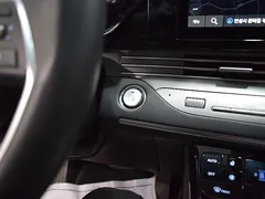 2023 Hyundai Grandeur 3.0 LPi Rent Car — фото 19