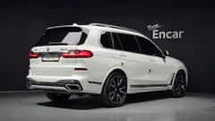 2022 BMW X7 xDrive 40i M Sport 6STR — фото 2