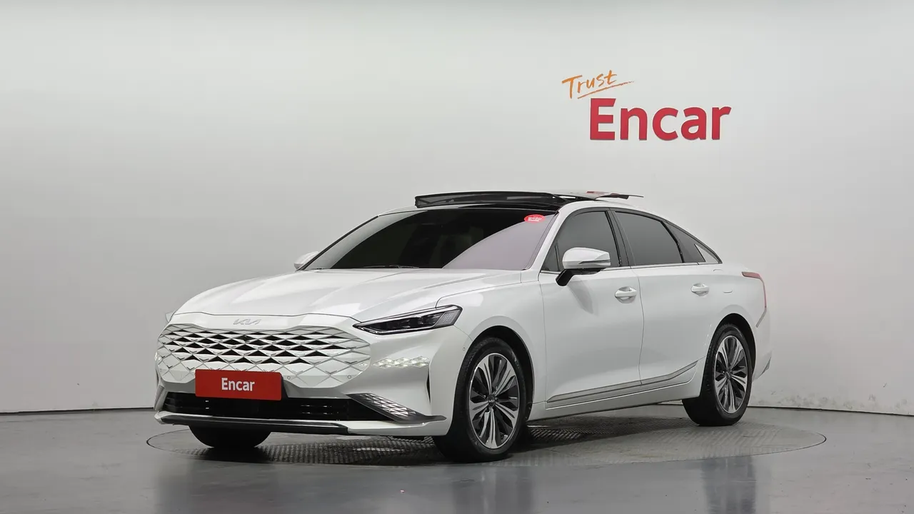 2023 Kia K8 Signature