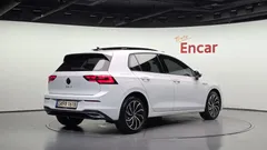 2022 Volkswagen Golf 2.0 TDI Prestige — фото 2