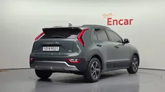 2022 Kia Niro Prestige — фото 2