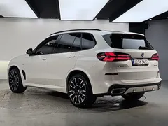 2024 BMW X5 xDrive 40i M Sport — фото 2