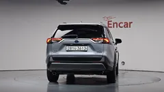 2021 Toyota RAV4 2.5 4WD Hybrid, серебристый — фото 4