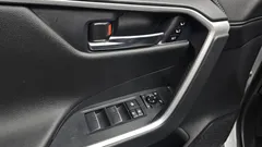 2021 Toyota RAV4 2.5 4WD Hybrid, серебристый — фото 18