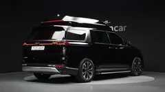 2023 Kia Carnival Gasoline 7-Seater Hi-Limousine — фото 2