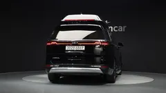 2023 Kia Carnival Gasoline 7-Seater Hi-Limousine — фото 4