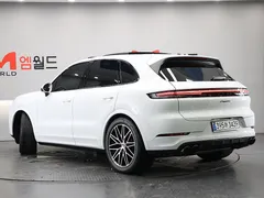 2024 Porsche Cayenne 3.0 — фото 4