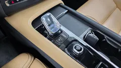 2022 Volvo XC90 B6 Inscription — фото 9
