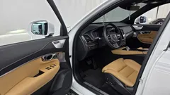 2022 Volvo XC90 B6 Inscription — фото 10