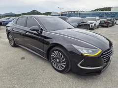 2022 Hyundai Sonata Premium Plus — фото 3