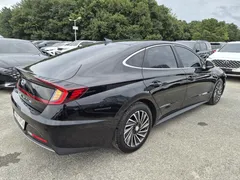 2022 Hyundai Sonata Premium Plus — фото 4