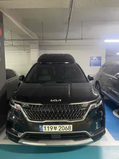 2023 Kia Canival Gasoline 4-Seater Hi-Limousine — фото 2
