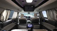 2023 Kia Canival Gasoline 4-Seater Hi-Limousine — фото 3