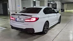 2023 BMW 5-Series 530i xDrive M Sport Package, белый — фото 2